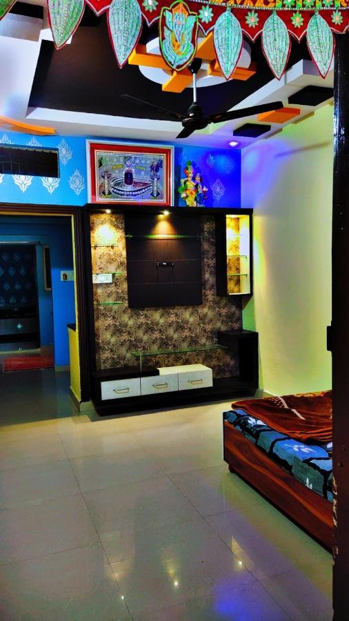 Yashu Homestay Удджайн Экстерьер фото